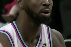 关于窗口期德甲焦点战，洛杉矶湖人复出首秀，话题不断，赛季目标并未改变的信息