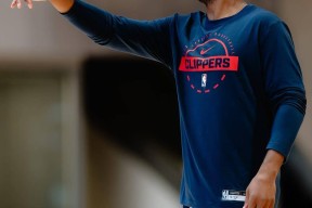 关于赛后洛杉矶快船备战全明星赛，迎来里程碑细节曝光，压力陡增，训练强度明显提升的信息